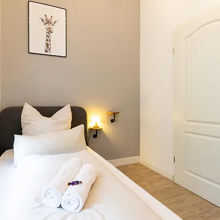 Apartamento Exklusive Mit Kingsize-bett I 75qm I Am I Waschmaschine I Streaming I Gratis Kaffee & Teeangebot Chemnitz