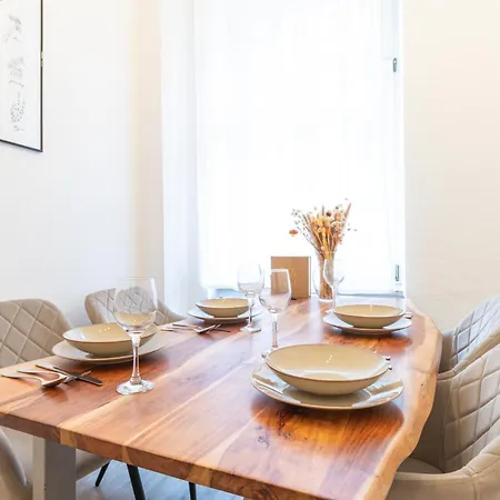 Exklusive Mit Kingsize-bett I 75qm I Am I Waschmaschine I Streaming I Gratis Kaffee & Teeangebot Apartamento