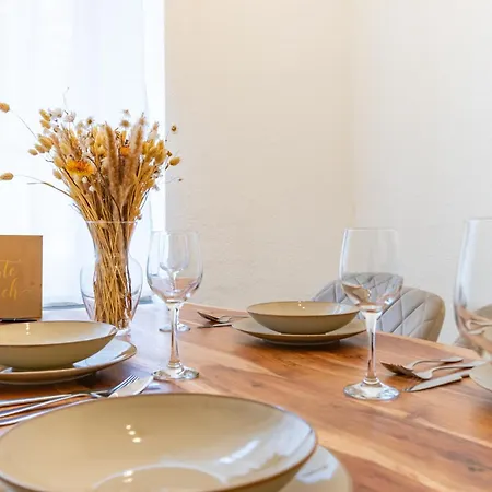 Exklusive Mit Kingsize-bett I 75qm I Am I Netflix I Gratis Kaffee&teeangebot Apartment