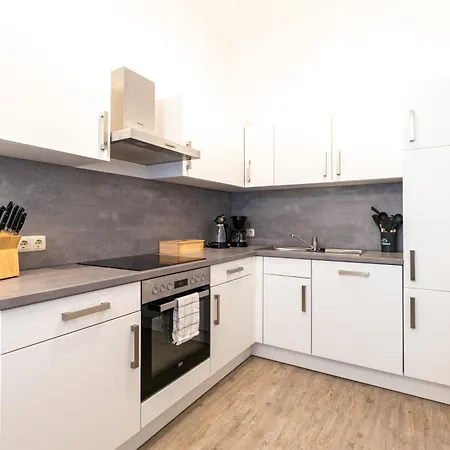 Exklusive Mit Kingsize-bett I 75qm I Am I Waschmaschine I Streaming I Gratis Kaffee & Teeangebot Apartamento Chemnitz