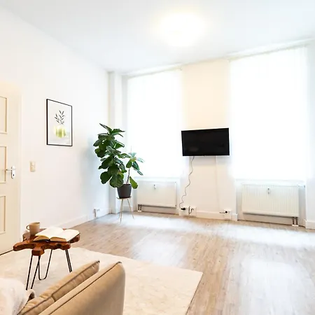 Exklusive Mit Kingsize-bett I 75qm I Am I Waschmaschine I Streaming I Gratis Kaffee & Teeangebot Apartamento